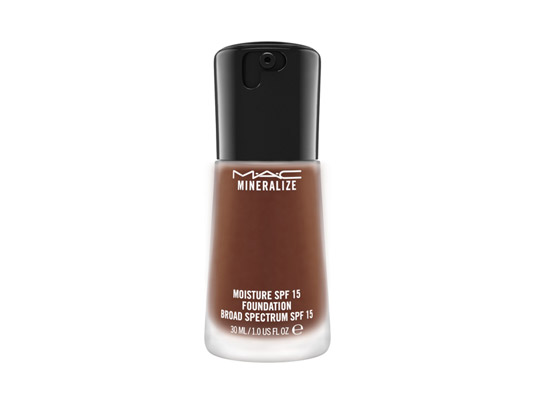M.A.C Mineralize Moisture SPF 15 Foundation